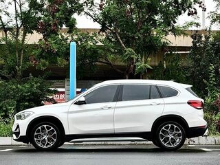2022 BMW X1 Long 20Li sDrive II (F48) Рестайлинг, белый, 1890007 рублей, вид 5