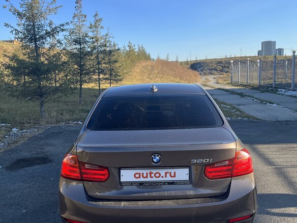 2013 BMW 3 серии 320i VI (F3x), коричневый, 1900000 рублей - вид 1