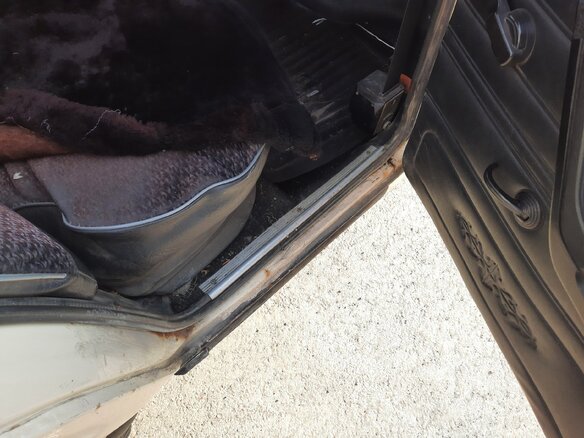 1997 Lada (ВАЗ) 2106, бежевый, 139000 рублей - вид 19