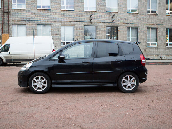 2008 Honda Jazz I Рестайлинг, чёрный - вид 2