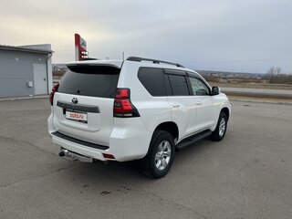 2017 Toyota Land Cruiser Prado 150 Series Рестайлинг 2, белый, 4700000 рублей, вид 5