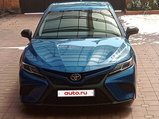 2019 Toyota Camry US Market VIII (XV70), синий, 2500000 рублей, вид 4