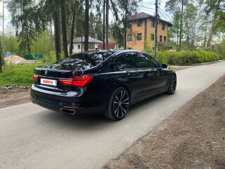 2017 BMW 7 серии Long 725Ld VI (G11/G12), чёрный, 2700000 рублей, вид 4