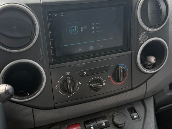 2012 Peugeot Partner II, белый, 400000 рублей - вид 8
