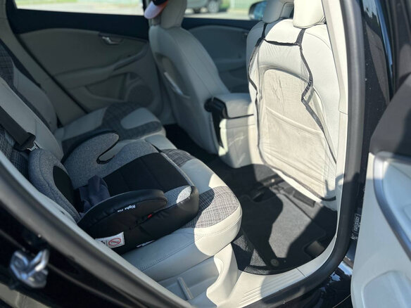 2019 Volvo V40 II Рестайлинг, чёрный, 2177760 рублей - вид 20