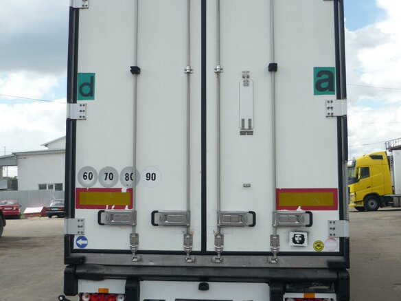 2013 Volvo FH, красный, 7800000 рублей - вид 8