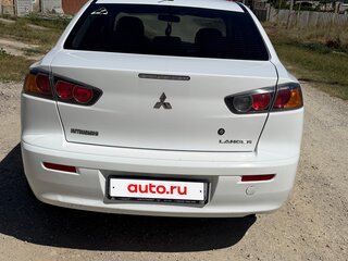 2011 Mitsubishi Lancer X Рестайлинг, белый, 830000 рублей, вид 5