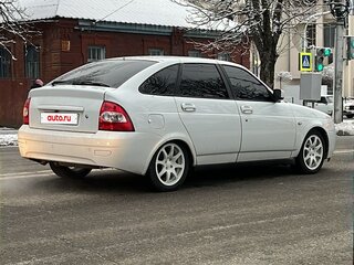 2010 Lada (ВАЗ) Priora I, белый, 500000 рублей, вид 1
