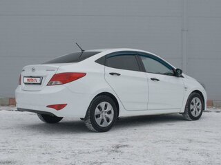 2015 Hyundai Solaris I Рестайлинг, белый, 1100000 рублей, вид 5