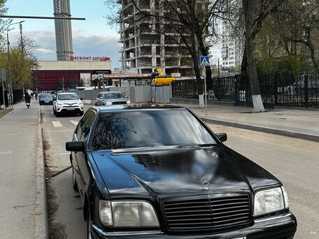 1994 Mercedes-Benz S-Класс 420 III (W140), чёрный, 650000 рублей, вид 2