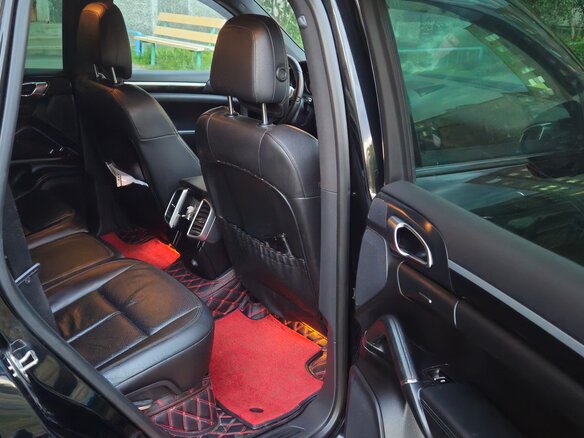 2013 Porsche Cayenne Diesel II (958), чёрный, 3000000 рублей - вид 5