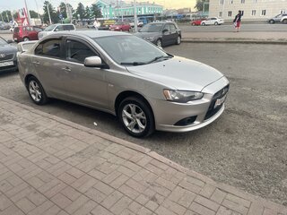 2013 Mitsubishi Lancer X Рестайлинг, серебристый, 1050000 рублей, вид 1