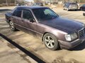 1993 Mercedes-Benz E-Класс 250 I (W124), фиолетовый - вид 2