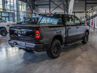 2025 Ram 1500 Crew Cab V Рестайлинг, чёрный, 8590000 рублей, вид 5