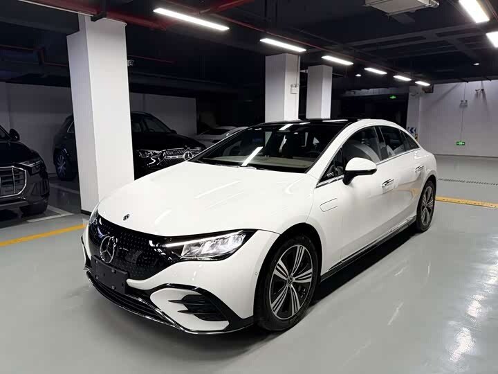 Открыть фотографии: Mercedes-Benz EQE