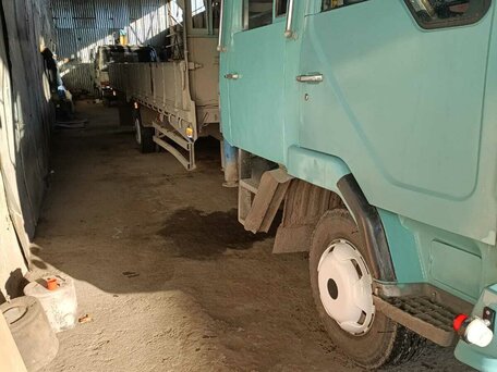 1992 Fuso (Mitsubishi) Fighter, зелёный, 3200000 рублей, вид 3