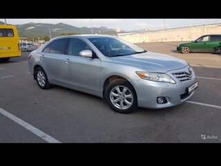 2009 Toyota Camry VI (XV40) Рестайлинг, серебристый, 800000 рублей, вид 2