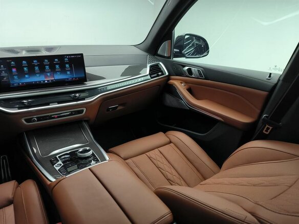 2025 BMW X7 40d I (G07) Рестайлинг, чёрный, 18200000 рублей - вид 13
