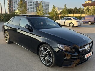 2016 Mercedes-Benz E-Класс 220 d V (W213, S213, C238), чёрный, 3700000 рублей, вид 3