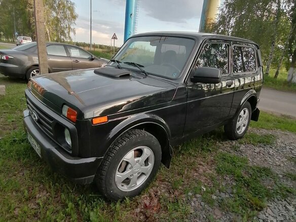 2018 Lada (ВАЗ) 2121 (4x4) Urban I Рестайлинг, чёрный, 770000 рублей