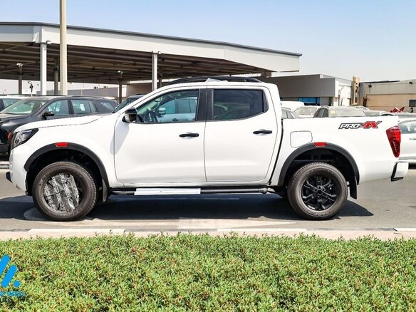 2026 Nissan Navara (Frontier) IV (D23) Рестайлинг, белый - вид 13