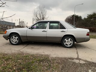 1991 Mercedes-Benz W124 200, серебристый, 350000 рублей, вид 5