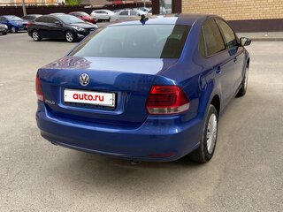 2018 Volkswagen Polo V Рестайлинг, синий, 730000 рублей, вид 4