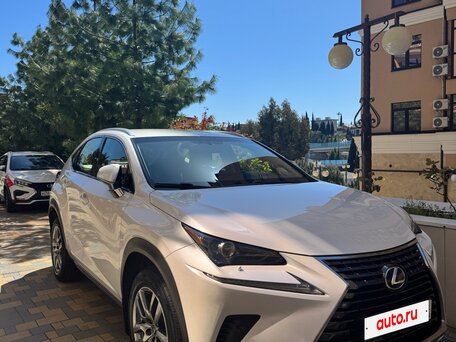2017 Lexus NX 200 I Рестайлинг, белый, 2850000 рублей, вид 1