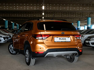2019 Kia Rio X-Line IV, оранжевый, 1450000 рублей, вид 4