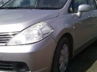 2005 Nissan Tiida Latio I, серый, 370000 рублей, вид 1