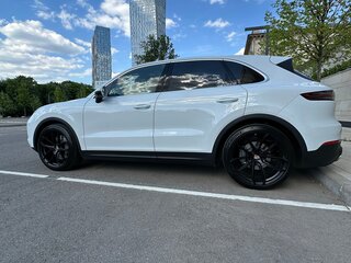 2019 Porsche Cayenne S III, белый, 9000000 рублей, вид 3