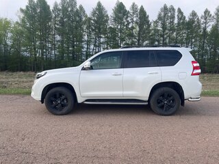2016 Toyota Land Cruiser Prado 6-speed 150 Series Рестайлинг 1, белый, 3850000 рублей, вид 1