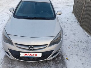 2013 Opel Astra J Рестайлинг, серебристый, 680000 рублей, вид 1