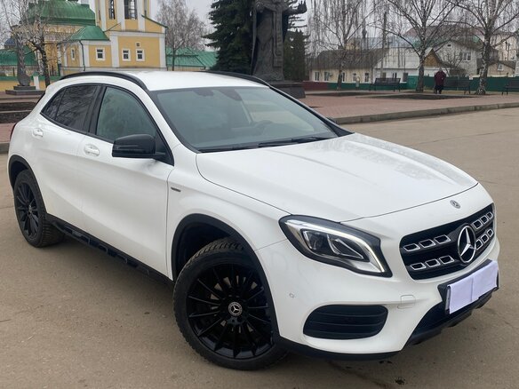 2019 Mercedes-Benz GLA 250 I (X156) Рестайлинг, белый, 4900000 рублей - вид 3