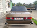 1980 Mercedes-Benz W123 230, золотистый - вид 2