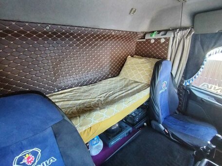 2001 Scania 4-Series, белый, 1400000 рублей, вид 2