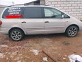1999 Volkswagen Sharan I, серебристый, 300000 рублей - вид 1