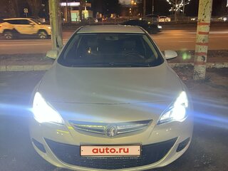 2013 Opel Astra GTC J Рестайлинг, белый, 850000 рублей, вид 1