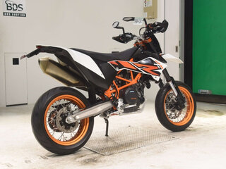 2018 KTM 690 SMC R, белый, 830000 рублей, вид 5
