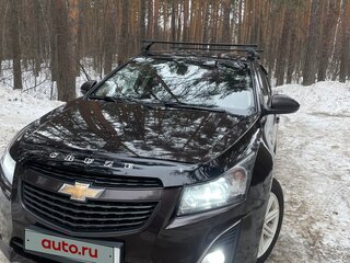 2013 Chevrolet Cruze I Рестайлинг, коричневый, 810000 рублей, вид 3