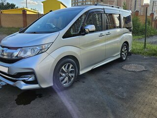 2016 Honda Stepwgn Spada V, серебристый, 2050000 рублей, вид 2