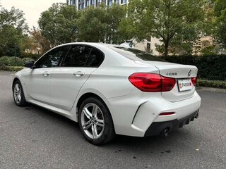 2023 BMW 1 серии 120i III (F52) Рестайлинг, белый, 1800000 рублей, вид 4