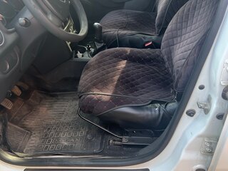 2014 Renault Logan II, белый, 500000 рублей, вид 4
