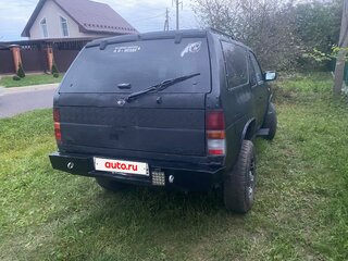 1990 Nissan Terrano I, чёрный, 180000 рублей, вид 3