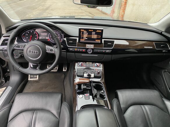 2015 Audi A8 Long III (D4) Рестайлинг, чёрный - вид 9