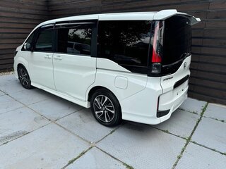 2021 Honda Stepwgn V Рестайлинг, белый, 1990000 рублей, вид 3
