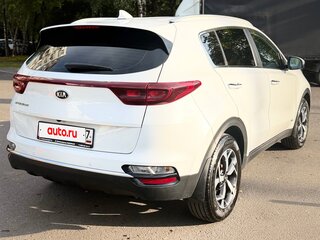 2020 Kia Sportage IV Рестайлинг, белый, 2100000 рублей, вид 4