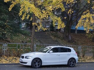 2011 BMW 1 серии 116i I (E81/E82/E87/E88) Рестайлинг, белый, 1150000 рублей, вид 5