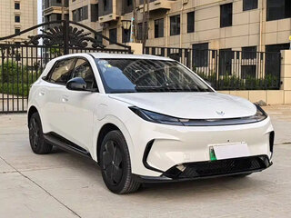 2025 Arcfox T1, белый, 1600000 рублей, вид 3