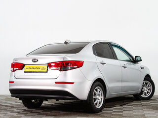 2017 Kia Rio III Рестайлинг, серебристый, 999000 рублей, вид 4
